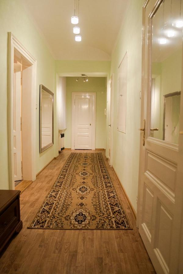 Helen Homestay Vaclavske Namesti Prag Exterior foto