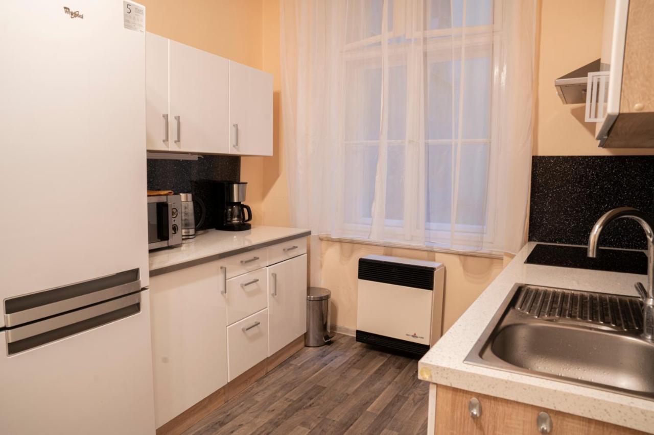 Helen Homestay Vaclavske Namesti Prag Exterior foto