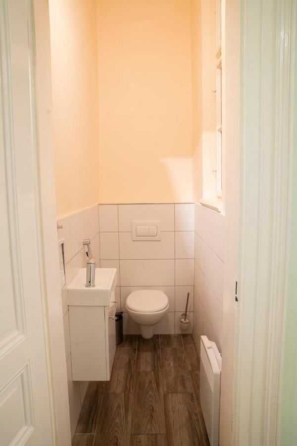 Helen Homestay Vaclavske Namesti Prag Exterior foto