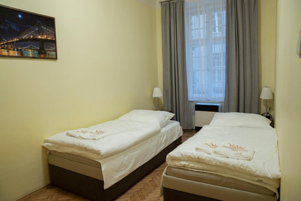 Helen Homestay Vaclavske Namesti Prag Exterior foto