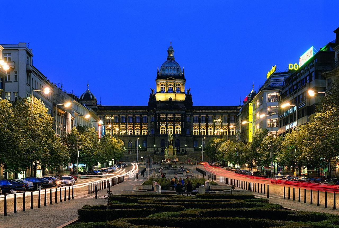 Helen Homestay Vaclavske Namesti Prag Exterior foto